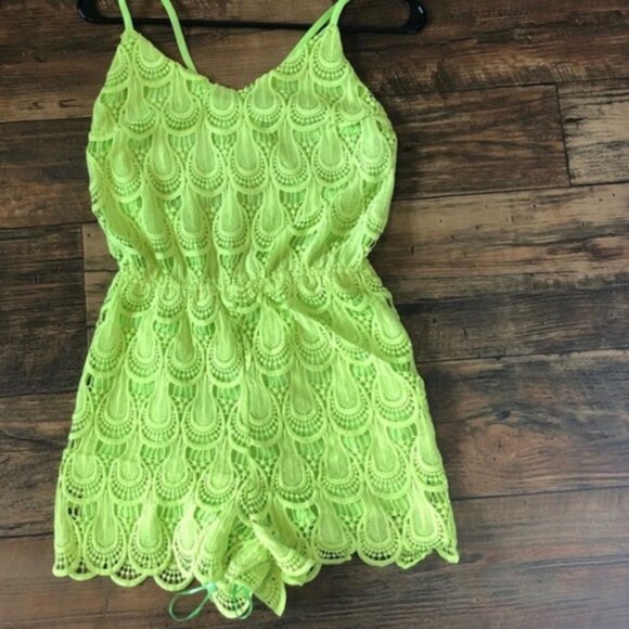 COPY - NWT Lime Mojito Cross Cross Back Romper - Picture 3 of 3